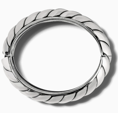 Athena Scalloped Hinged Bangle
